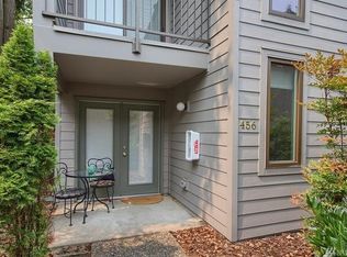 6817 137th Pl NE APT 456, Redmond, WA 98052