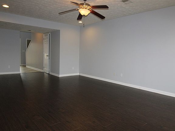 5th image of 147 Twin Lakes Dr