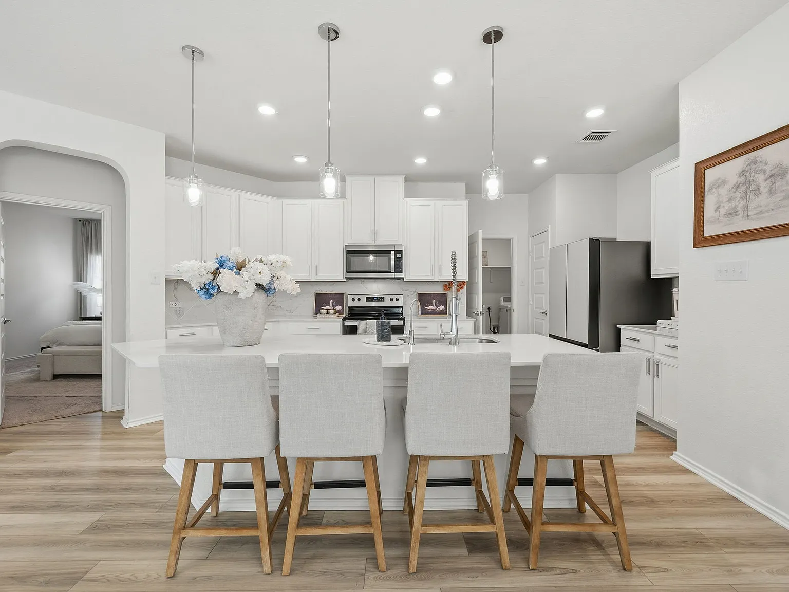 4 bed, 3.5 bath, 2517 sqft, $2,500 — Photo 3