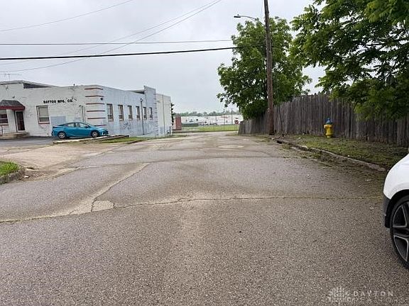 4th image of 123 More Ave