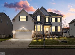 15 Meadow Run Rd, Bordentown, NJ 08505