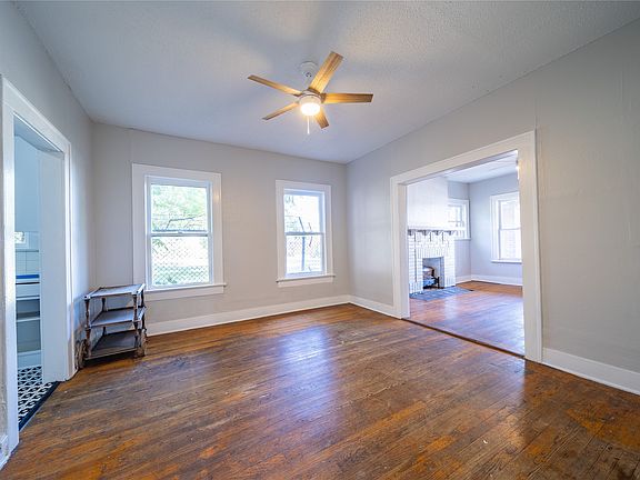 5th image of 909 Sunset Ave