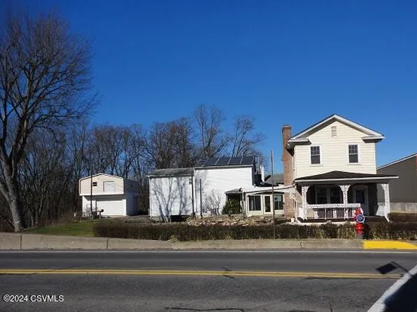 18 W Brimmer Ave, Watsontown, PA 17777