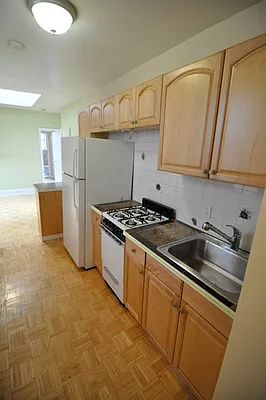 Rented by Bohemia Realty Group | media 38