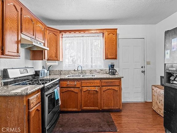5th image of 4008 Twining St