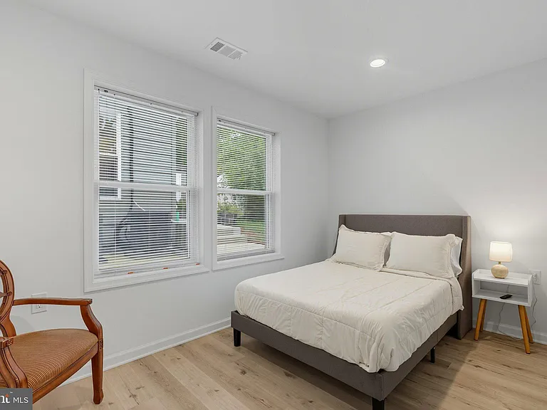 5206 Gilpin Dr — Photo 16