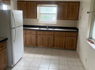 16246 Edgewood Ave, Maple Heights, OH 44137