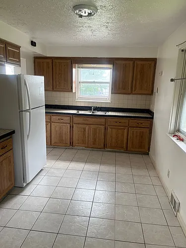 16246 Edgewood Ave Photo 1