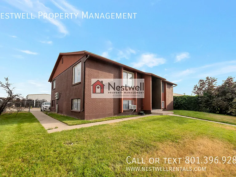 1881 W Lake Park Dr #3 — Photo 30