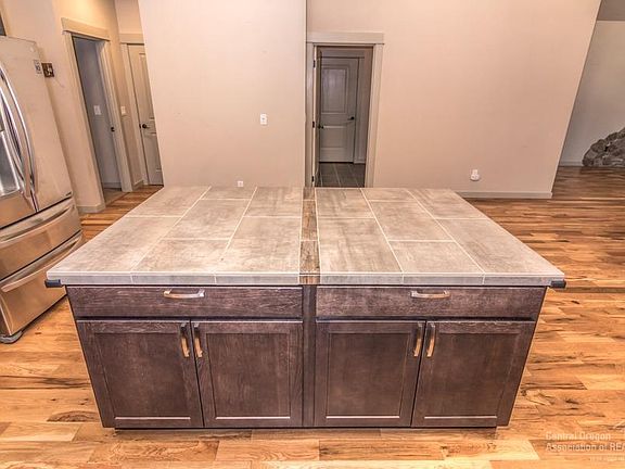 5th image of 60291 Tumalo Cir