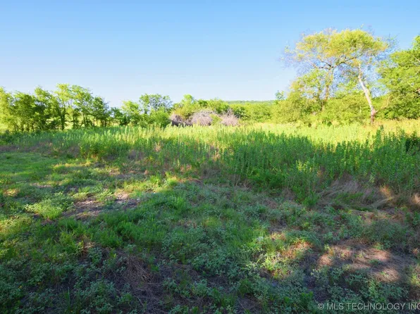 W 825th Rd, Tahlequah, OK 74464