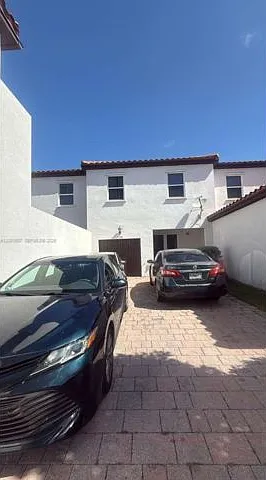 17138 SW 93rd St — Photo 2