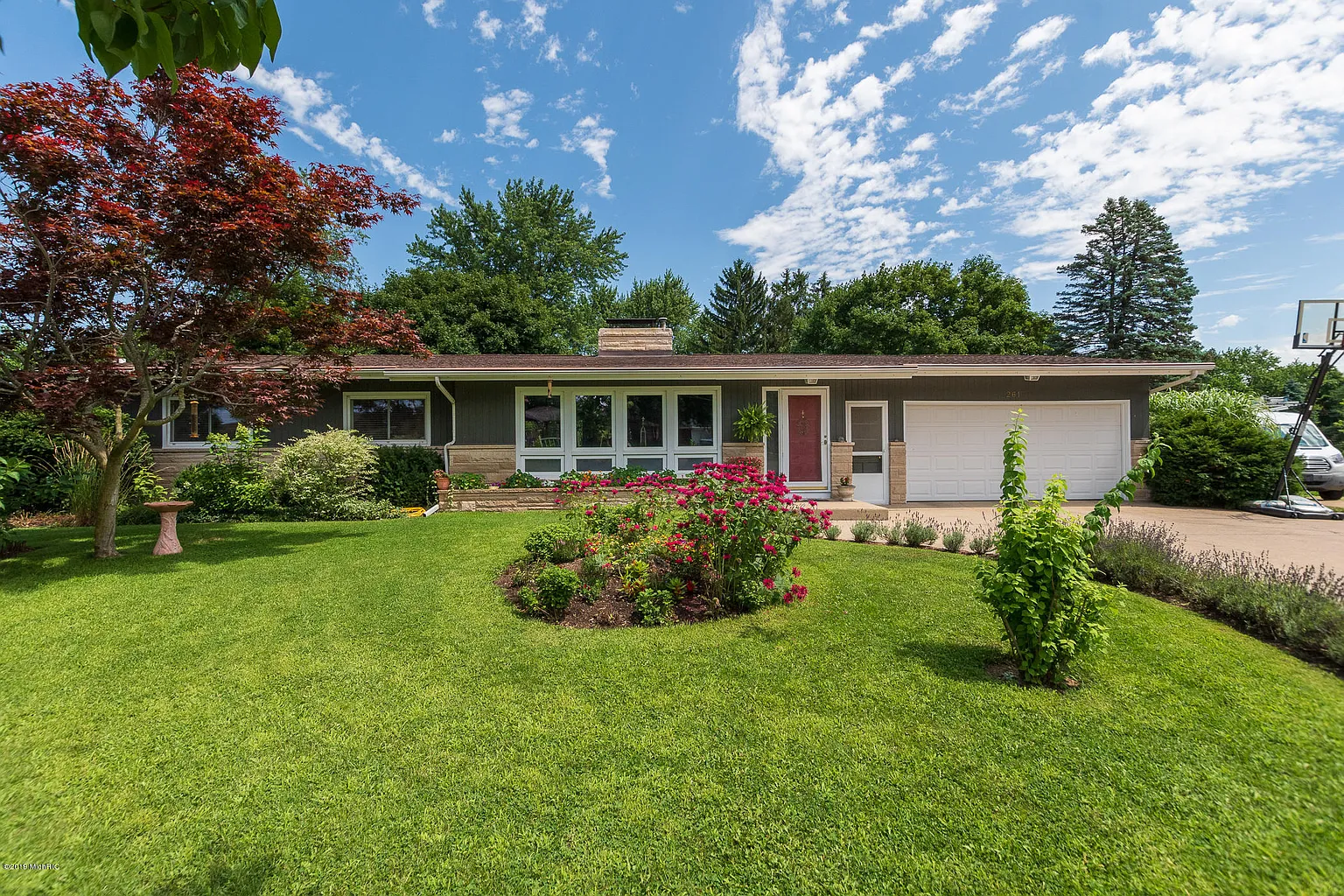 261 Lamar Dr photo 1