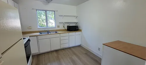 627 N 600 W Photo 1