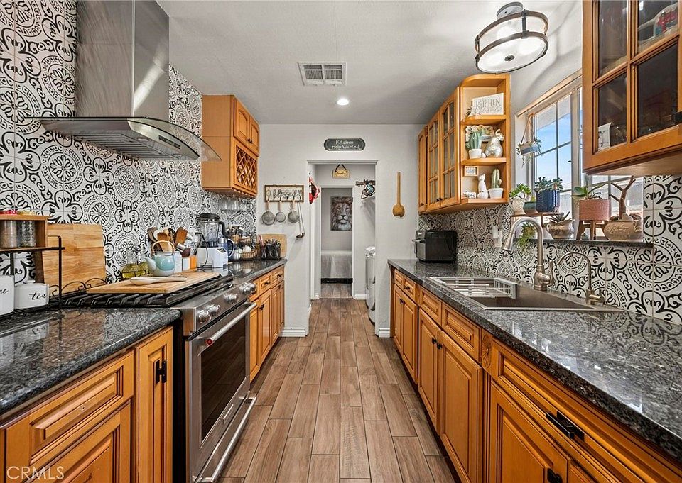 1st image of 38870 Foxholm Dr