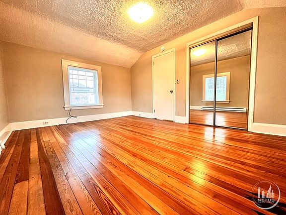4th image of 1567 E Main St #5