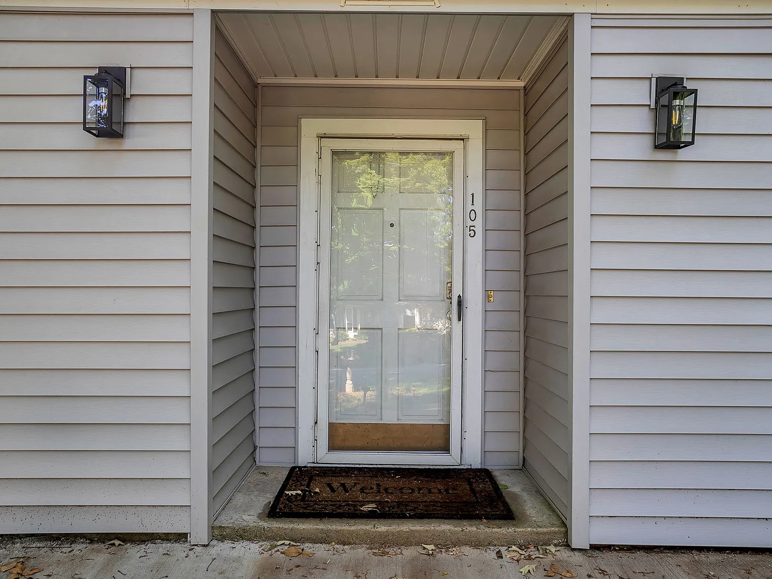 105 Fernande Dr — Photo 4