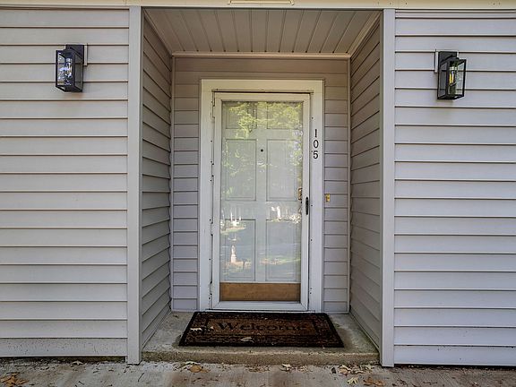 4th image of 105 Fernande Dr