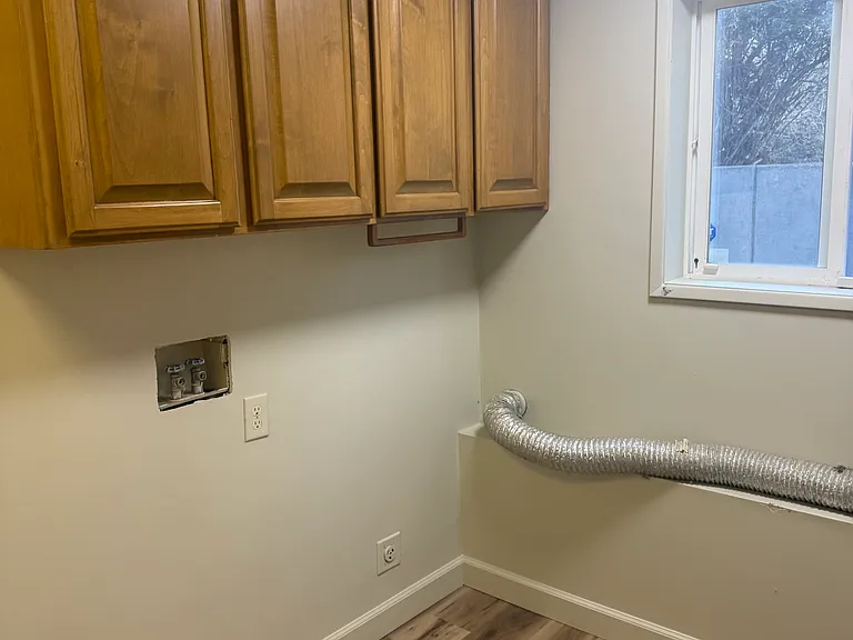 725 NW Quarry Rd — Photo 5