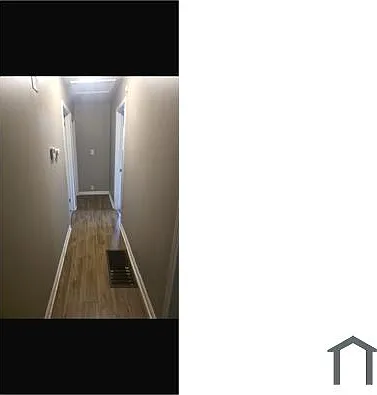 1613 Barrington Ln NE — Photo 5