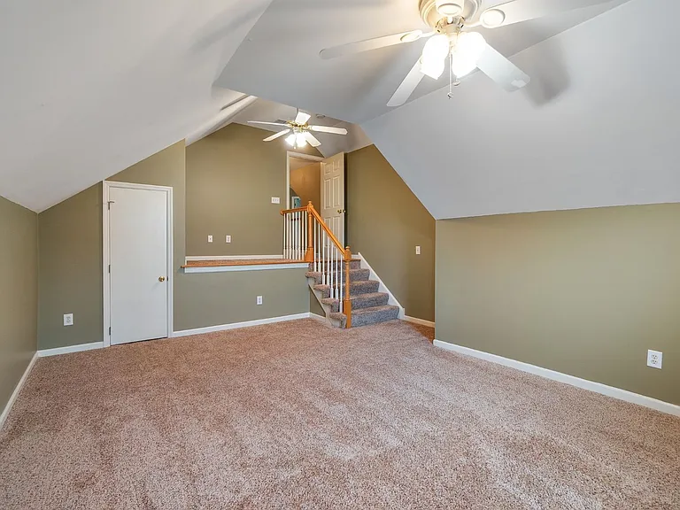 7037 Mooreland Ct — Photo 36