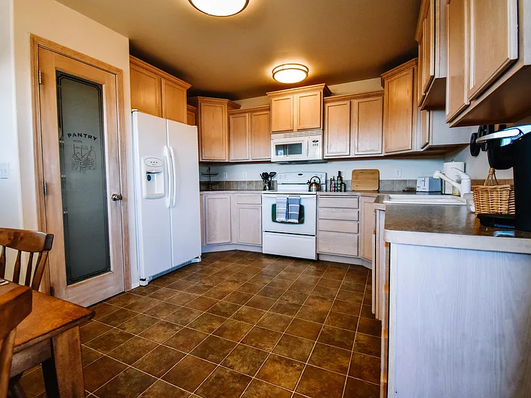 3204 N Smith St — Photo 3
