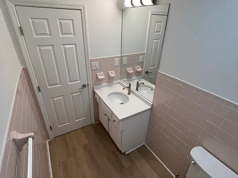429 Westwood Dr #4 — Photo 23