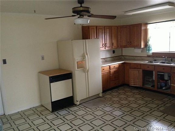 4th image of 1702 Newcastle St
