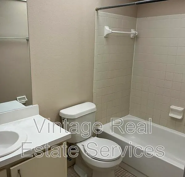 7708 Gulf Ct — Photo 12