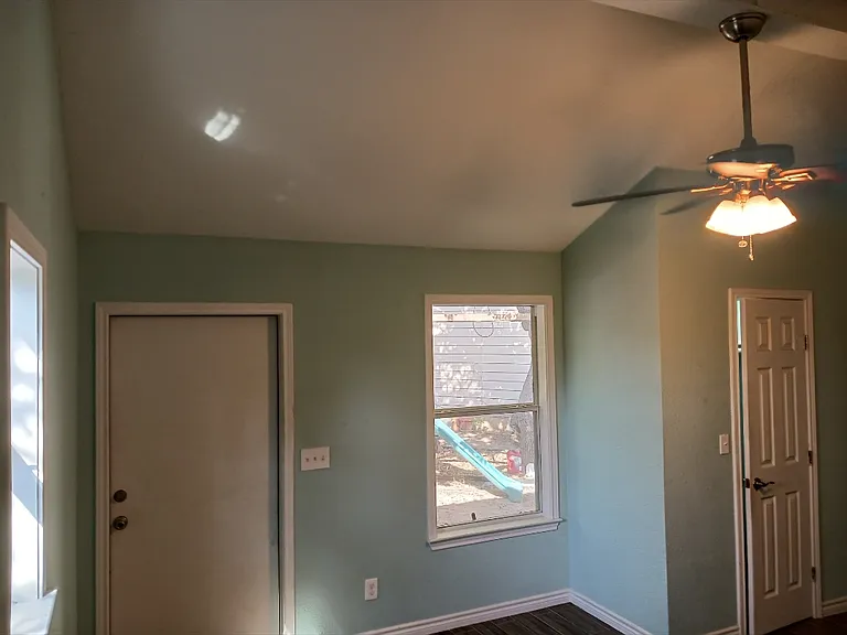 719 Canyon Acres #1 — Photo 9