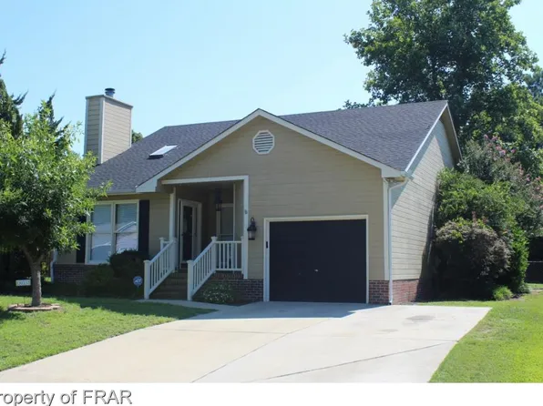 803 Chevy Chase St, Fayetteville, NC 28306