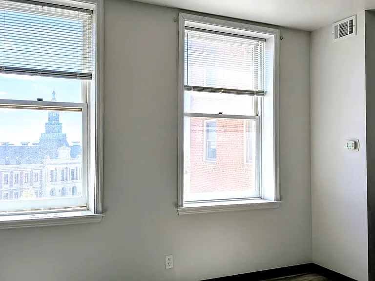 123 N Locust St #2 — Photo 7