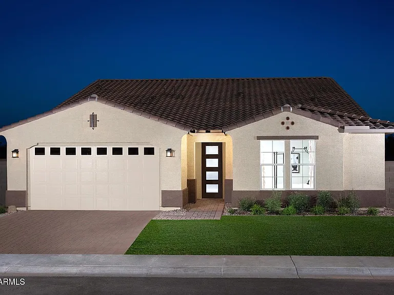 1383 E Sagittarius Pl — Photo 1
