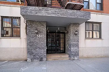 Rented by Platinum Properties