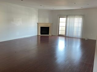 11848 1/2 Kiowa Ave #PENTHOUSE 3, Los Angeles, CA 90049