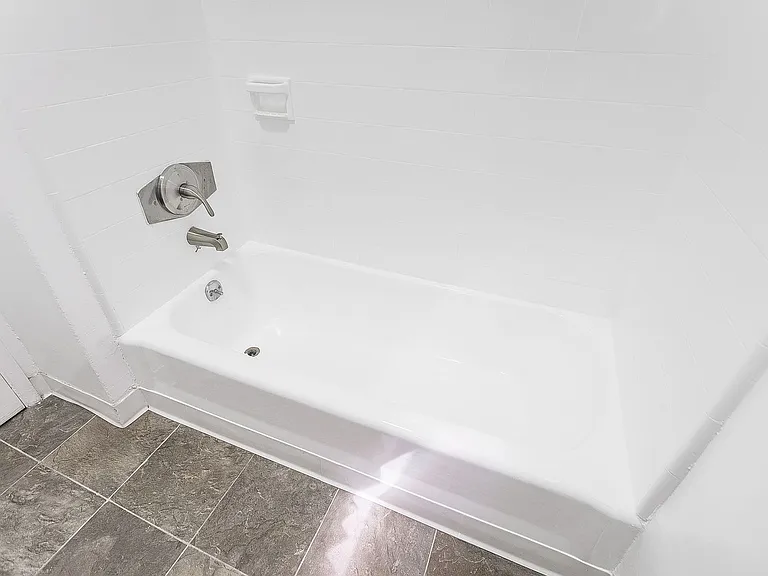 652 Veteran Ave — Photo 102