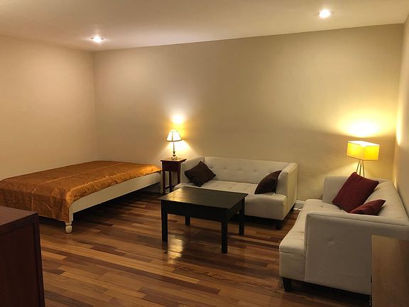 4th image of 2601 Pennsylvania Ave APT 715