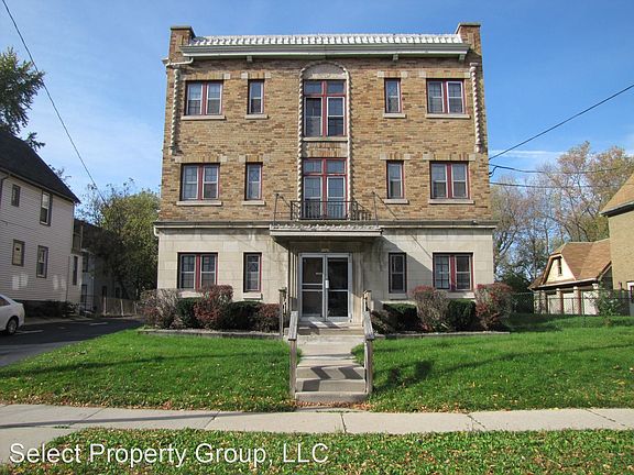 2nd image of 1767 N Arlington Pl #1