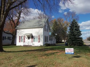 200 W 5th St, Cyrus, MN 56323