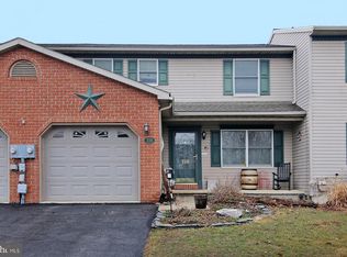 226 Acorn Cir, Lebanon, PA 17042