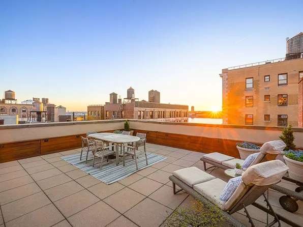 315 W 99th St, New York, NY 10025