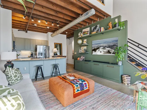 3572 Artists Way, Charlotte, NC 28205