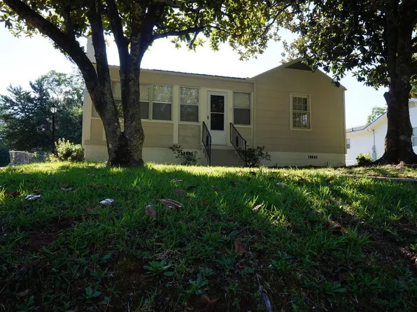 210 S Cannon Ave, Sylacauga, AL 35150