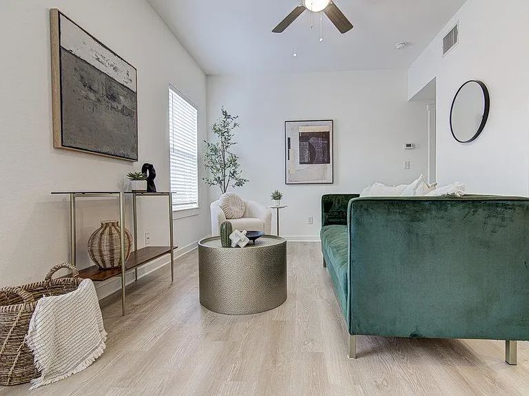 2106 Cullen Ave #208 — Photo 3