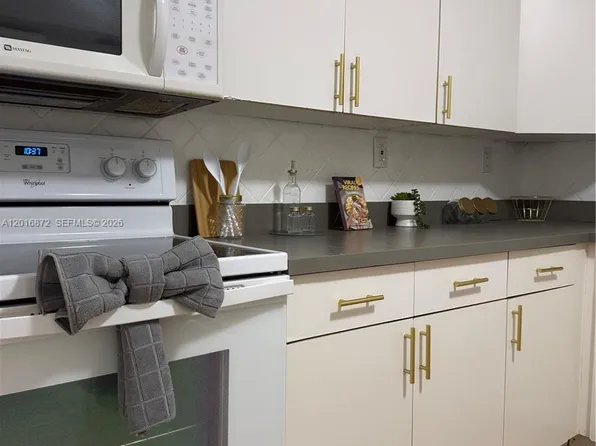 8280 SW 24th St APT 7311, North Lauderdale, FL 33068