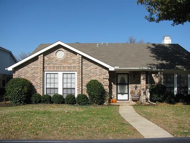 1st image of 2816 Windsor Dr