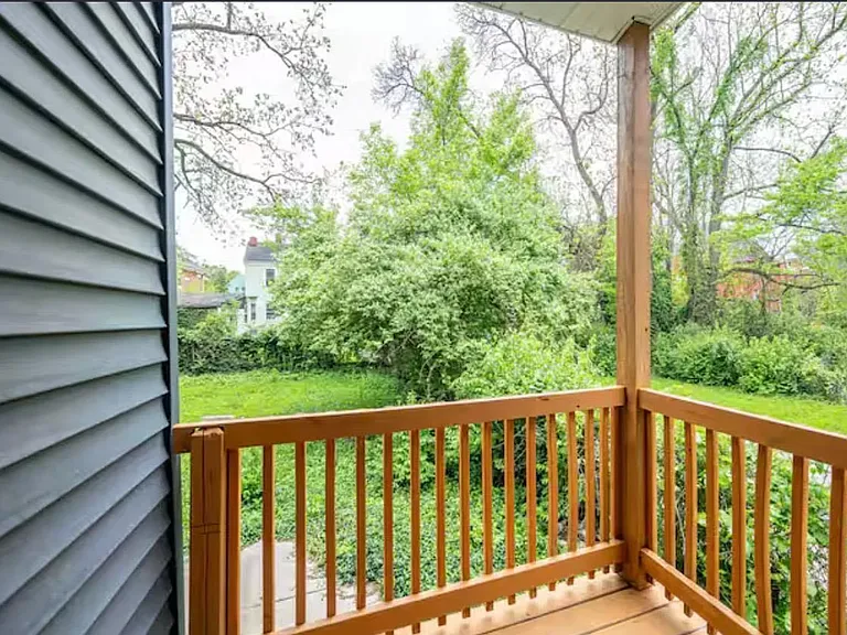 887 Lexington Ave #1 — Photo 15