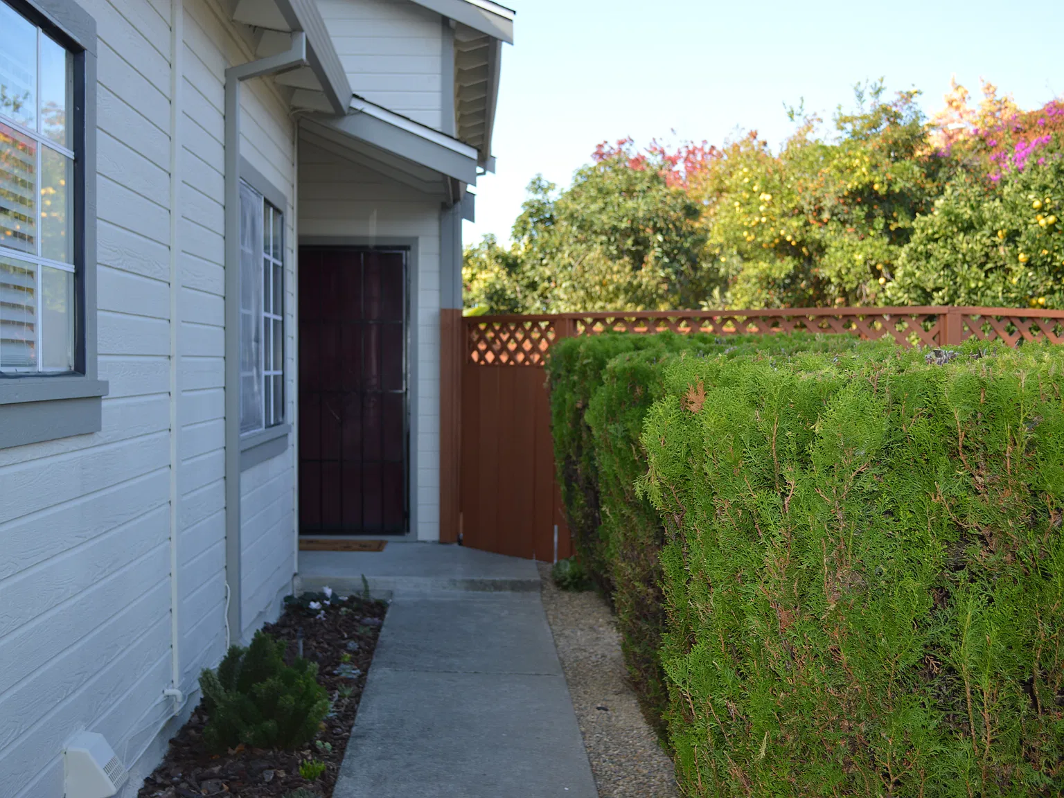 3 bed, 1448 sqft, $4,395 — Photo 3