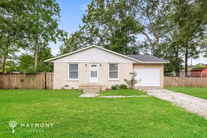 385 Price St
