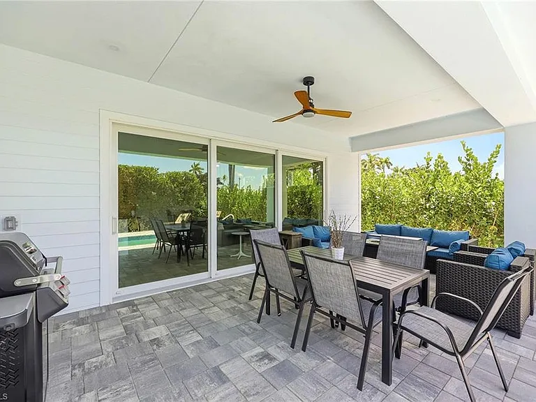 1232 Royal Palm Dr — Photo 36